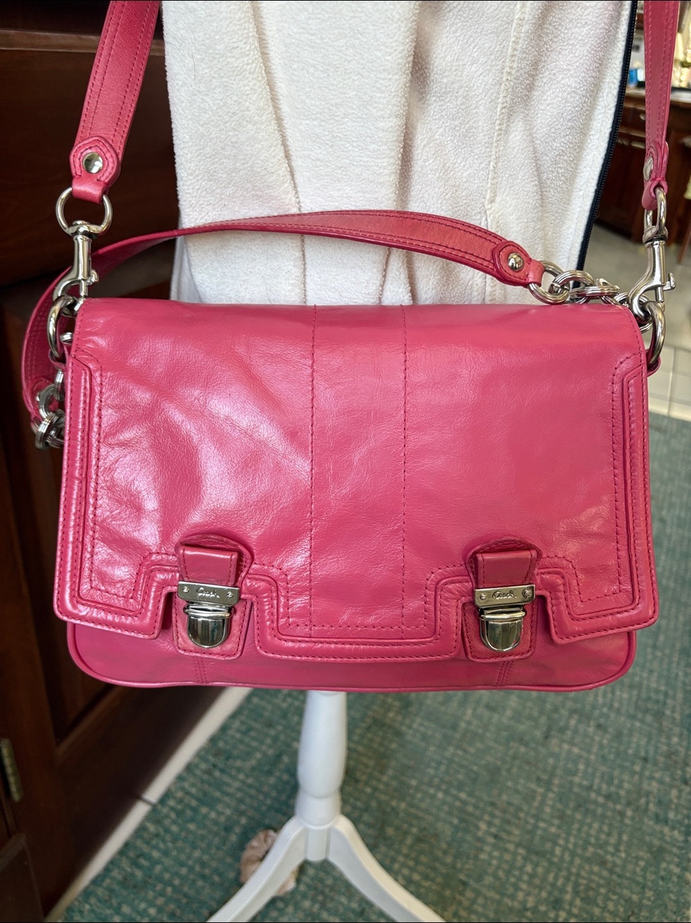 Coach  Poppy vintage shoulder/Crossbody bag Leather pink coral Silvertone hardwa
